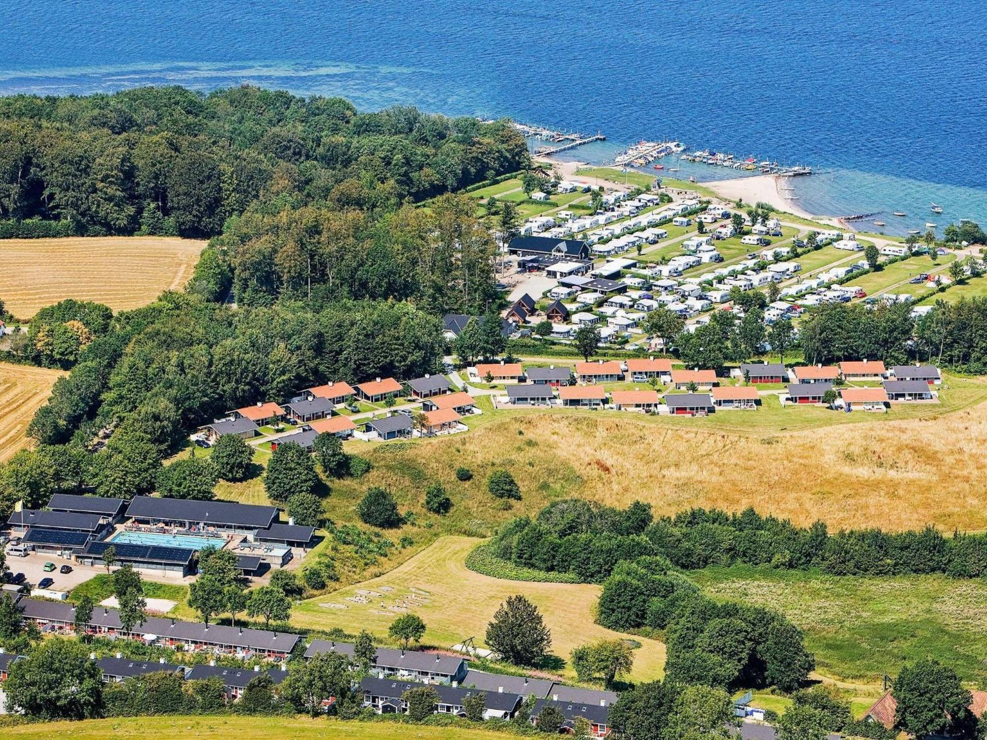 5 Person Holiday Home On A Holiday Park In Aabenraa Exteriör bild